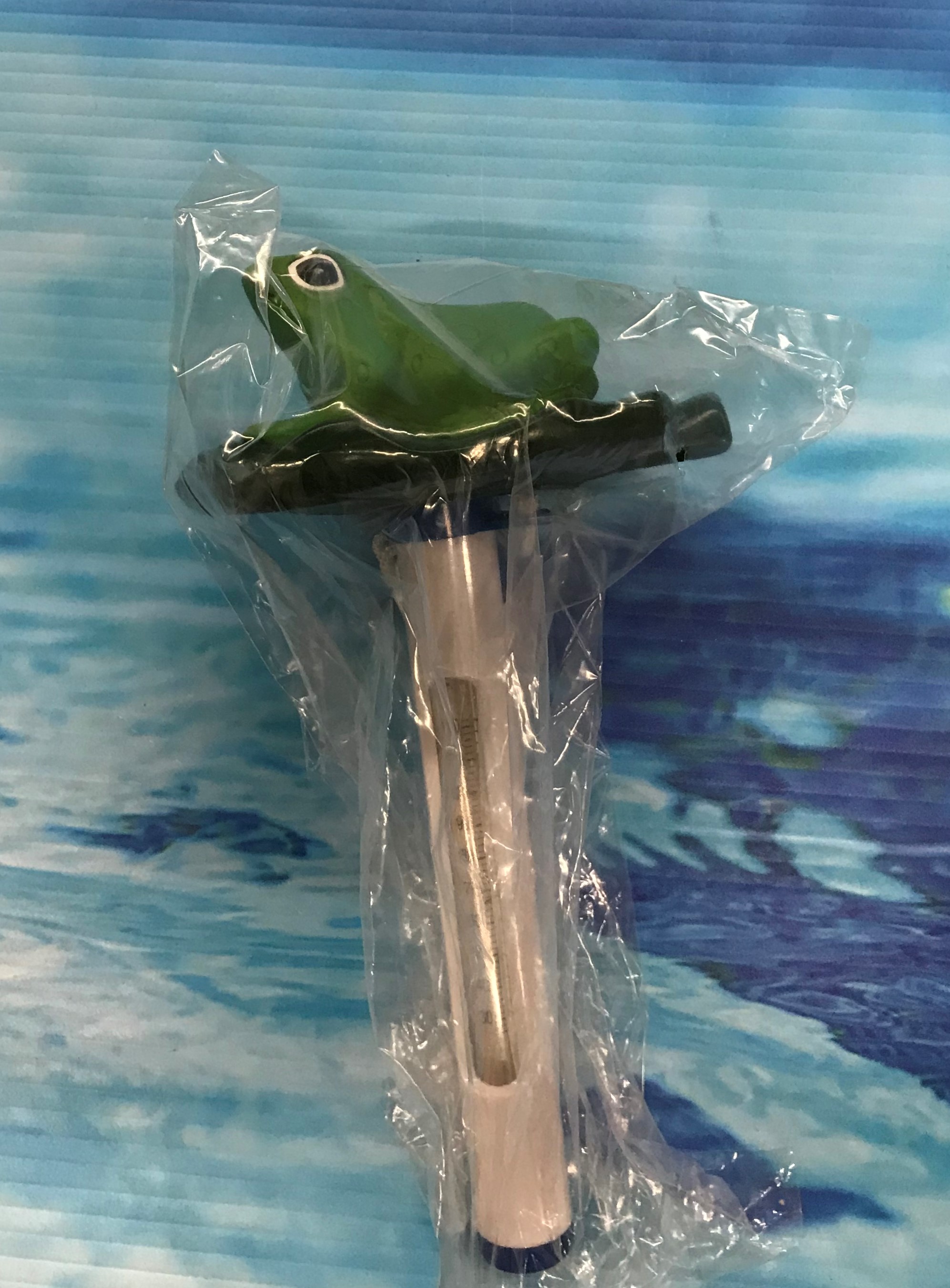 FROG ON A WATER LILY FLOATING THERMOMETER